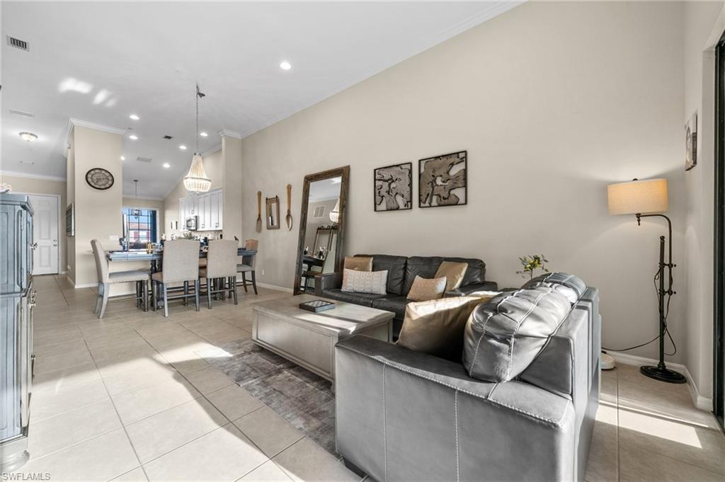 9366 Pocida Ct # 202 Property Photo 9