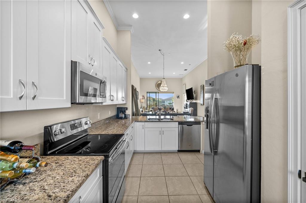 9366 Pocida Ct # 202 Property Photo 12