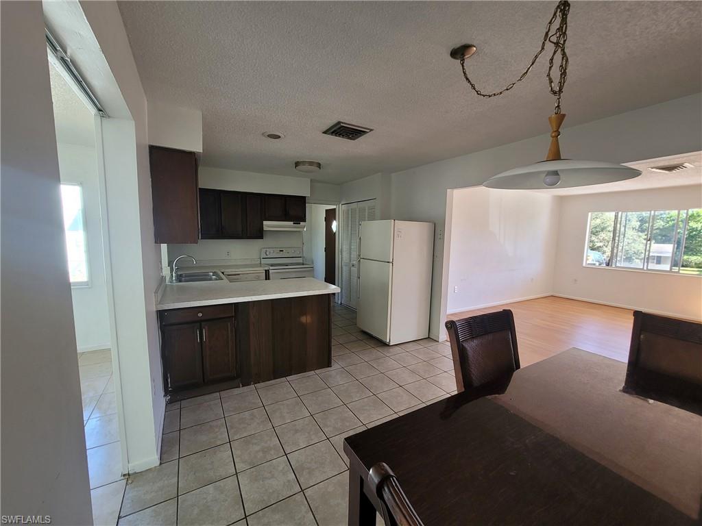 1112 Evanston St Property Photo 15