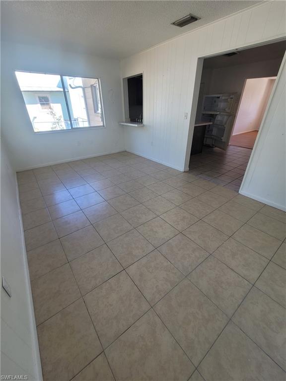 1112 Evanston St Property Photo 17