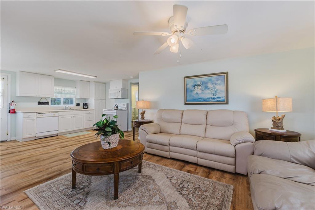 950 San Carlos Dr # A Property Photo 3