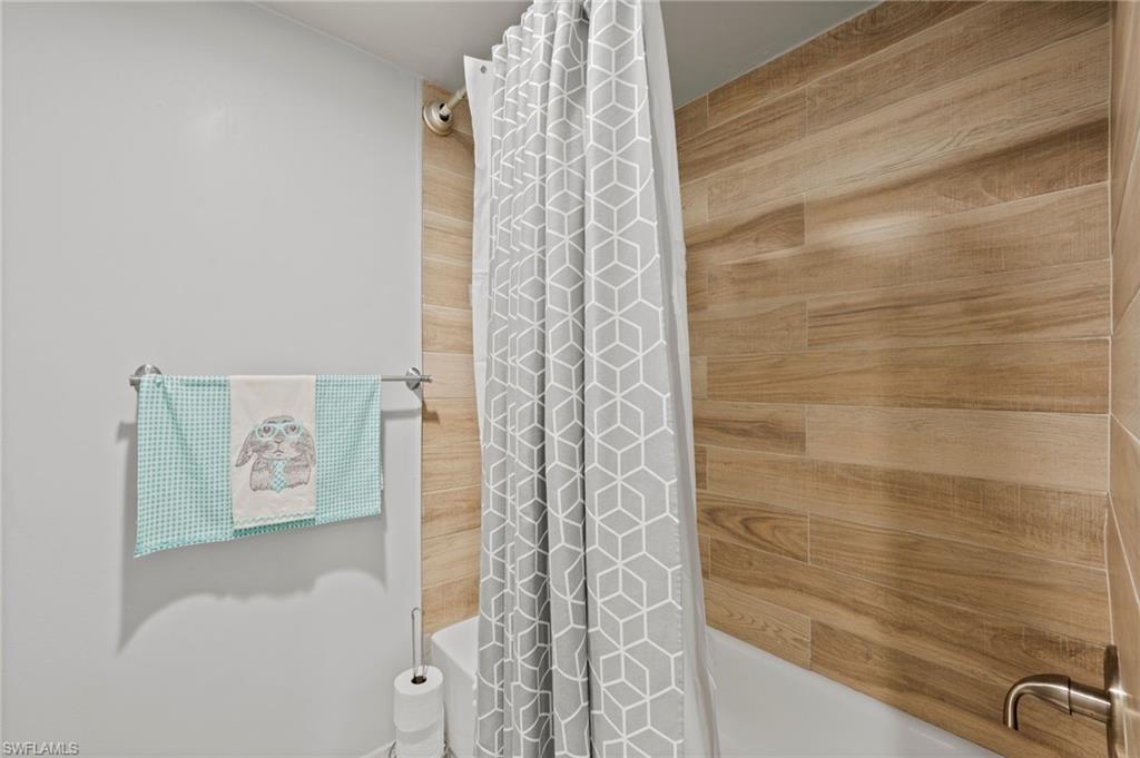 5210 Cedarbend Dr # 4 Property Photo 23