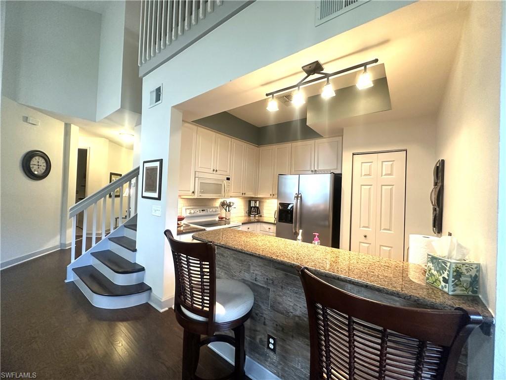 14907 Sterling Oaks Dr Property Photo 8