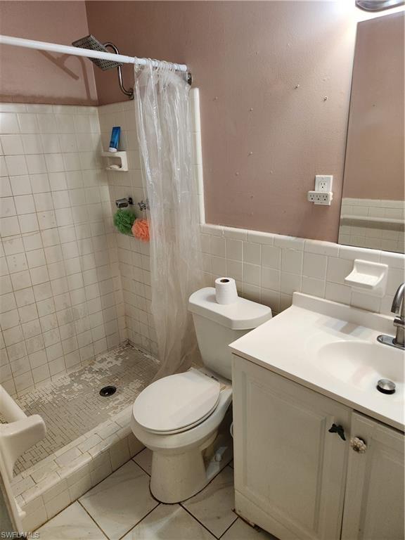 2206 Wyandotte Ave Property Photo 11