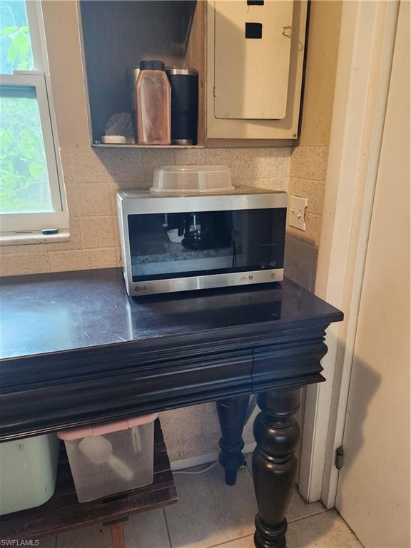 2206 Wyandotte Ave Property Photo 22