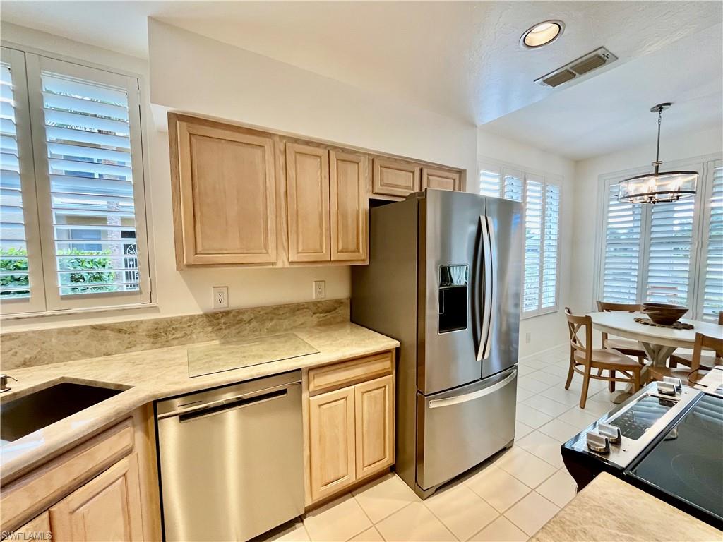 24748 Lakemont Cove Ln # 101 Property Photo 22