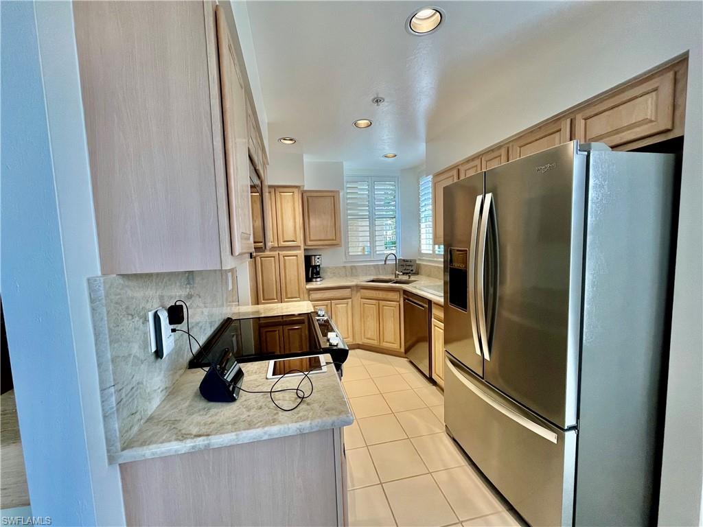 24748 Lakemont Cove Ln # 101 Property Photo 24