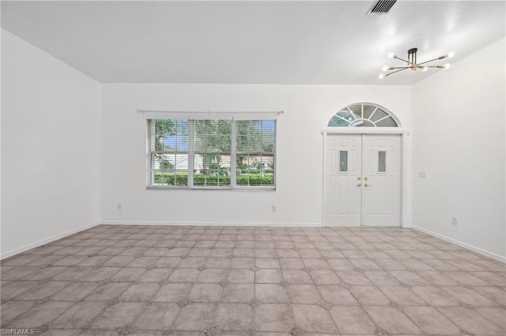 11810 Woodshire Cir Property Photo 3