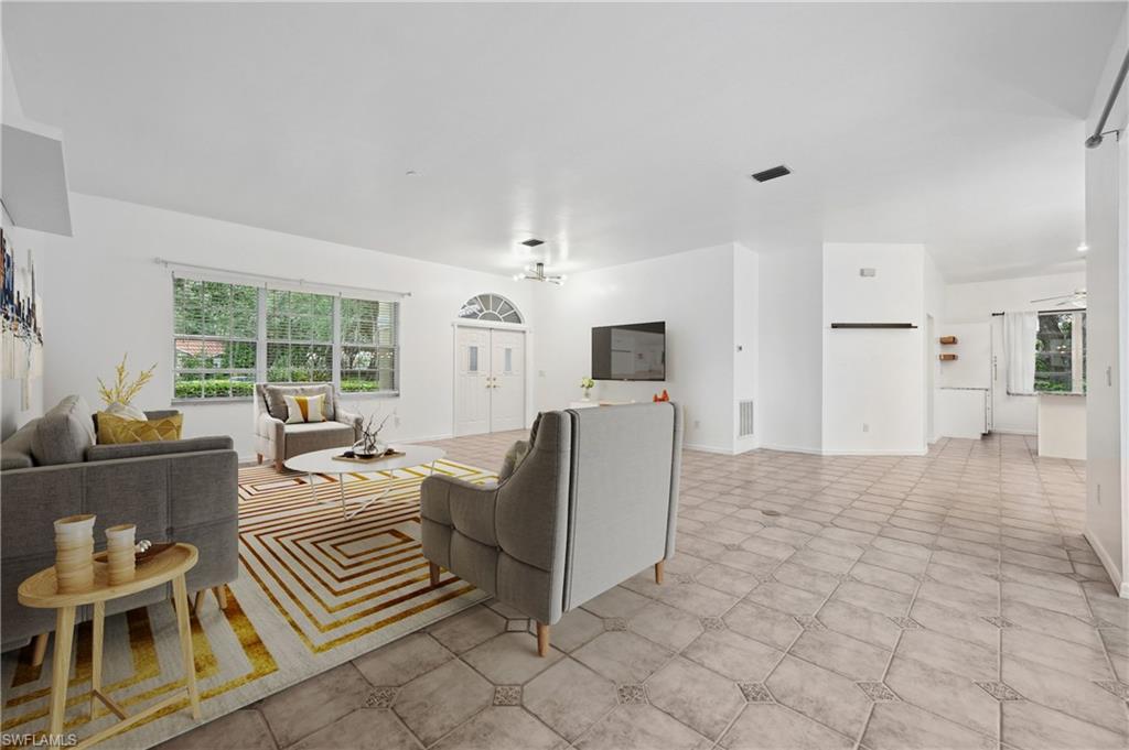 11810 Woodshire Cir Property Photo 6