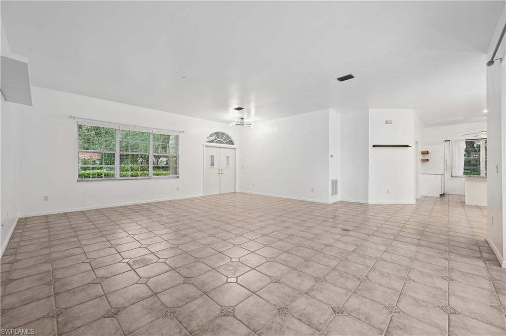 11810 Woodshire Cir Property Photo 10