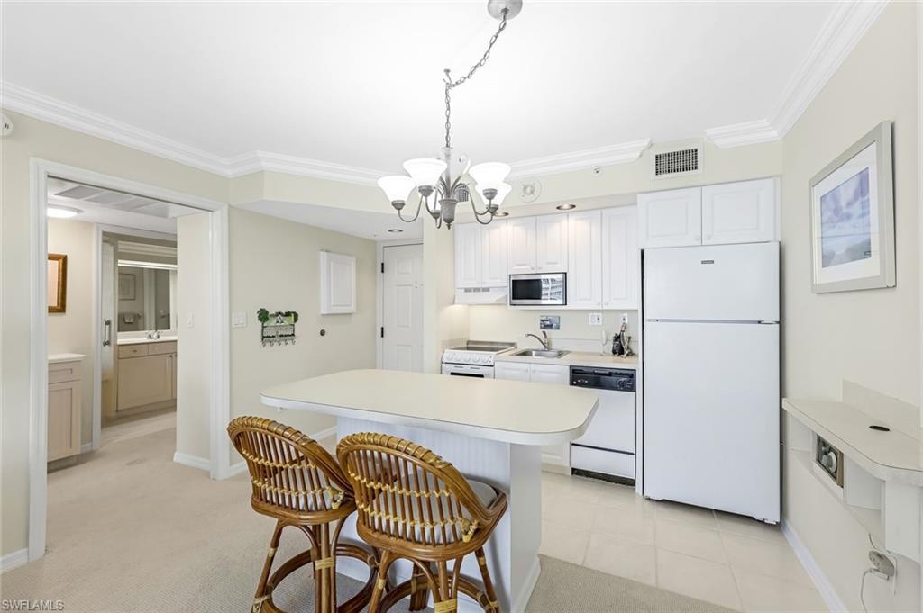 8771 Estero Blvd # 807 Property Photo 9