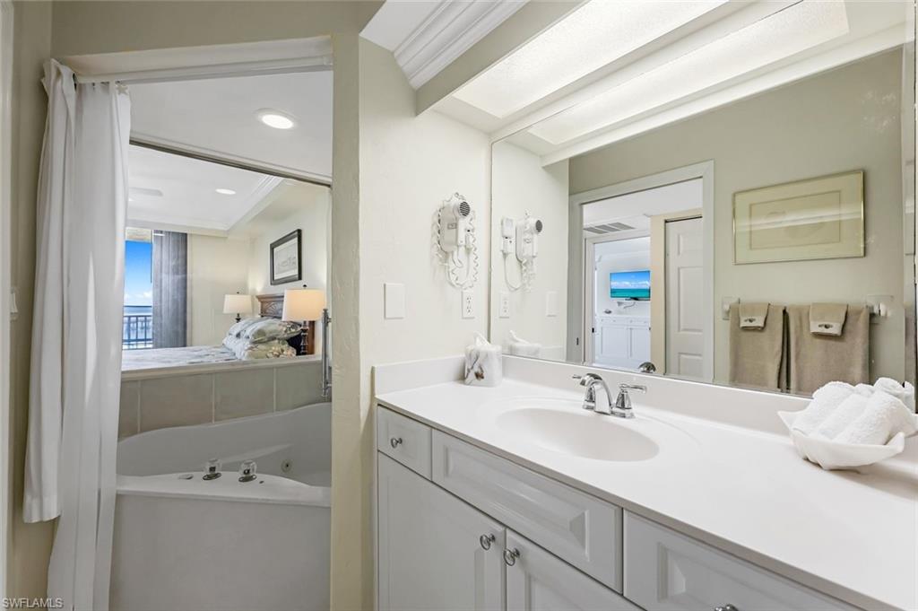 8771 Estero Blvd # 807 Property Photo 16