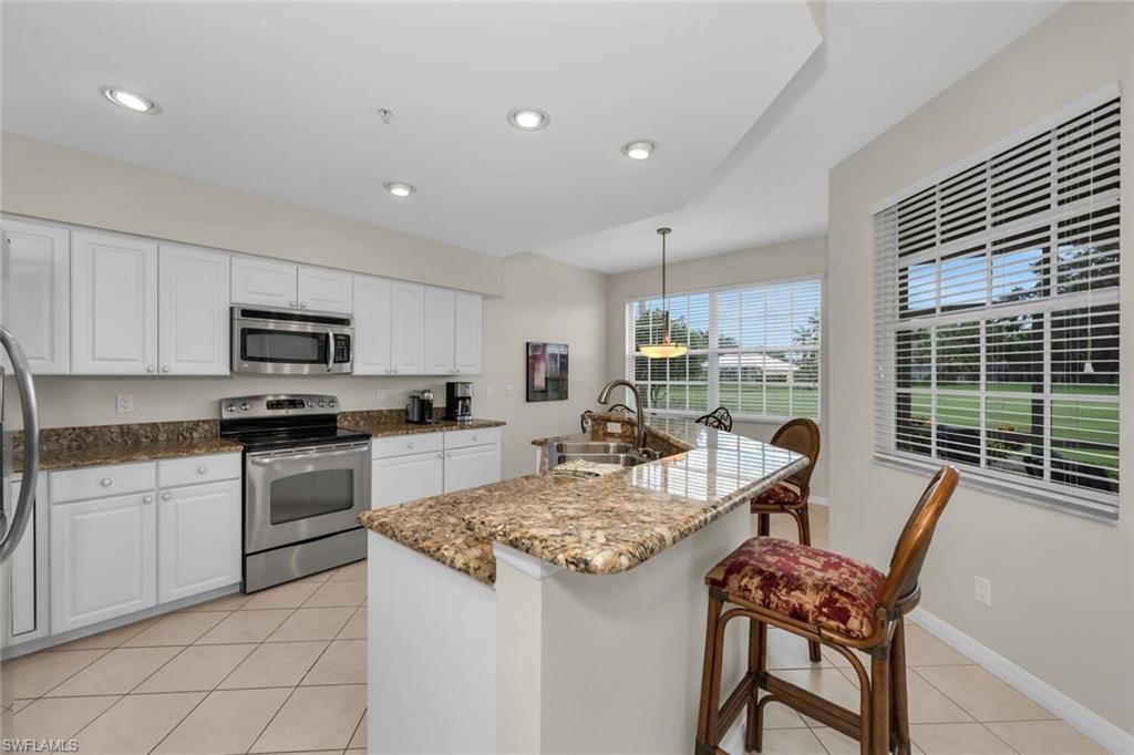 1630 Winding Oaks Way # 102 Property Photo 5