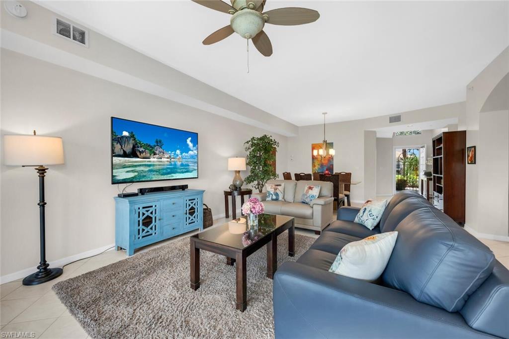 1630 Winding Oaks Way # 102 Property Photo 8