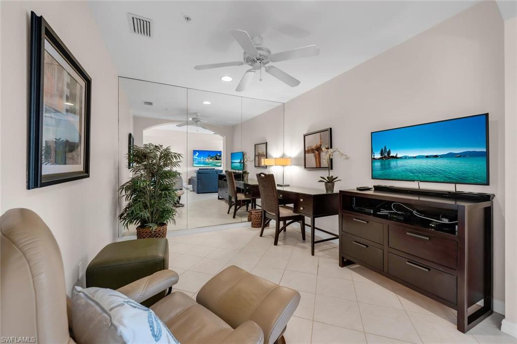 1630 Winding Oaks Way # 102 Property Photo 11