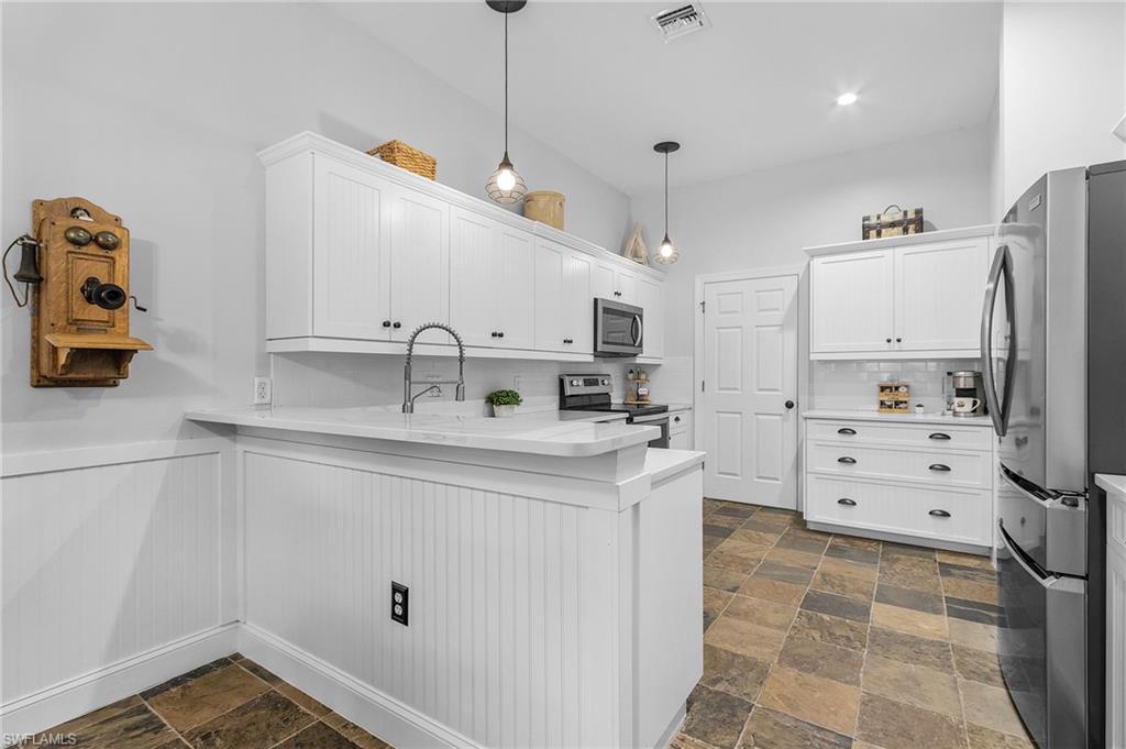 5418 Whispering Willow Way Property Photo 12