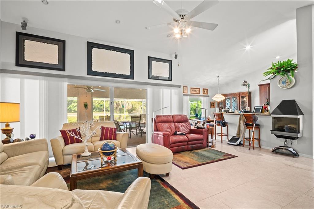 4226 Yarmouth Ct Property Photo 8