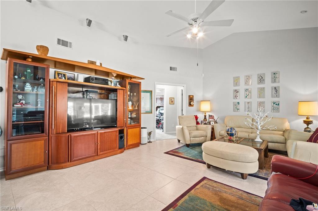 4226 Yarmouth Ct Property Photo 9