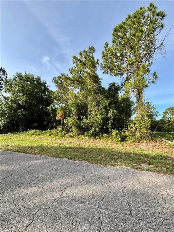 5051 W Tradewinds Cir Property Photo 2