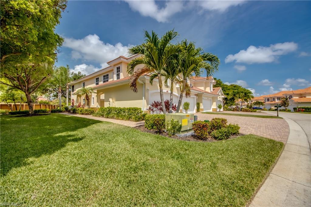 5912 Tarpon Gardens Cir # 201 Property Photo 2