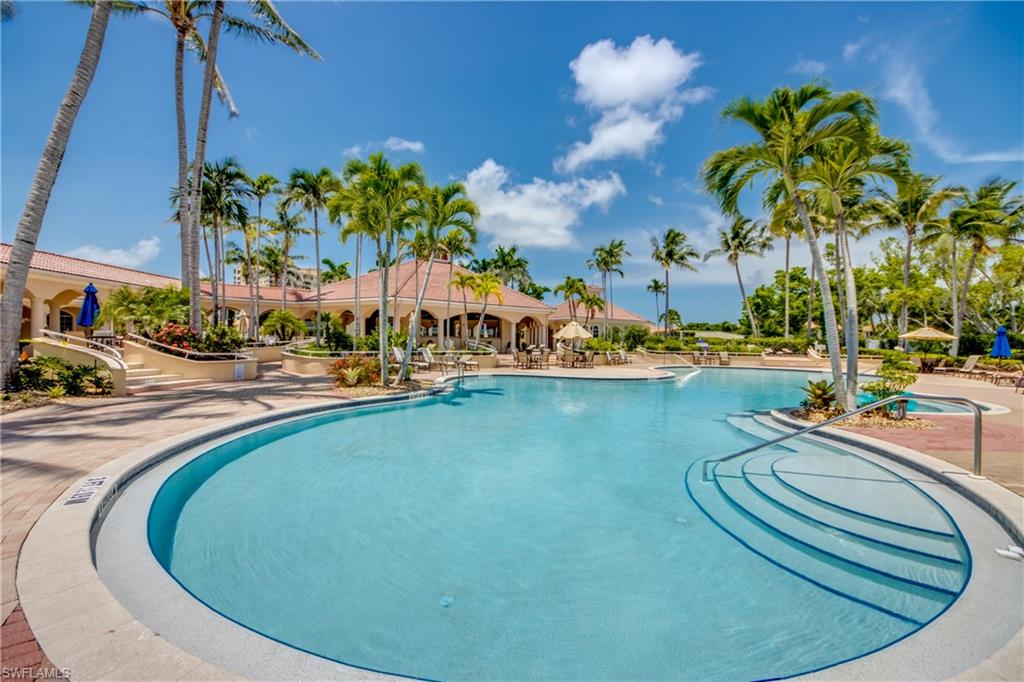 5912 Tarpon Gardens Cir # 201 Property Photo 4