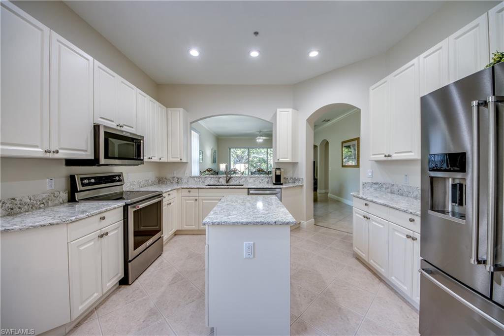 5912 Tarpon Gardens Cir # 201 Property Photo 6