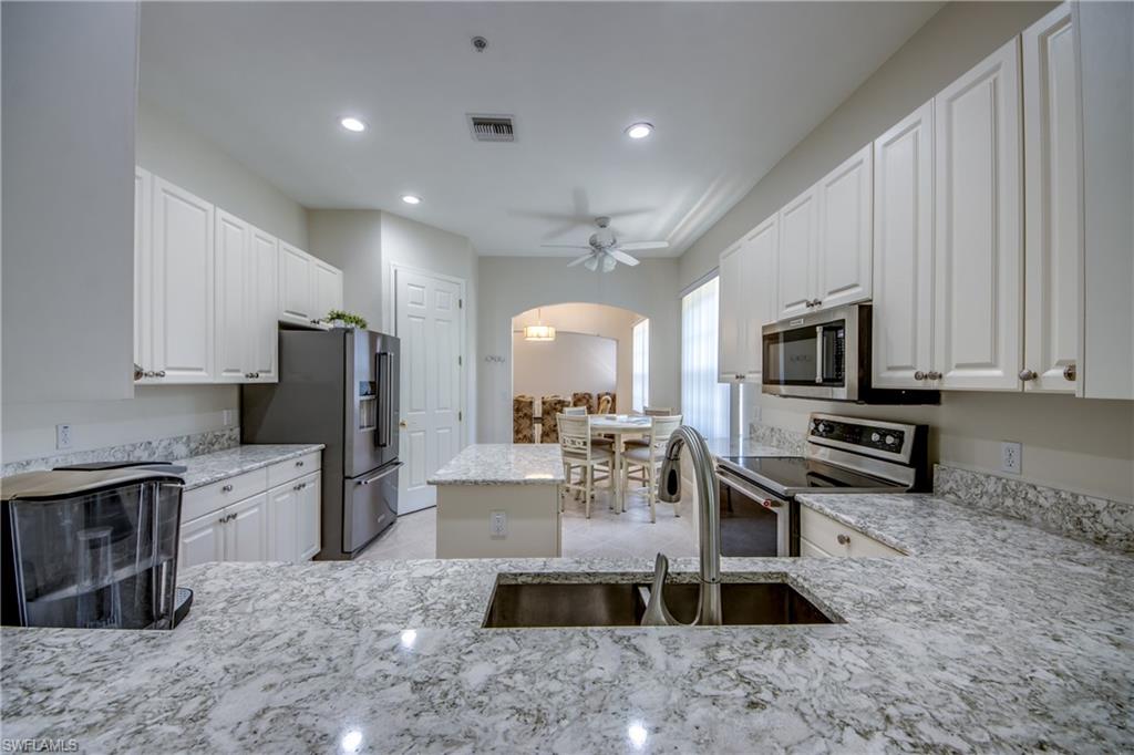 5912 Tarpon Gardens Cir # 201 Property Photo 10
