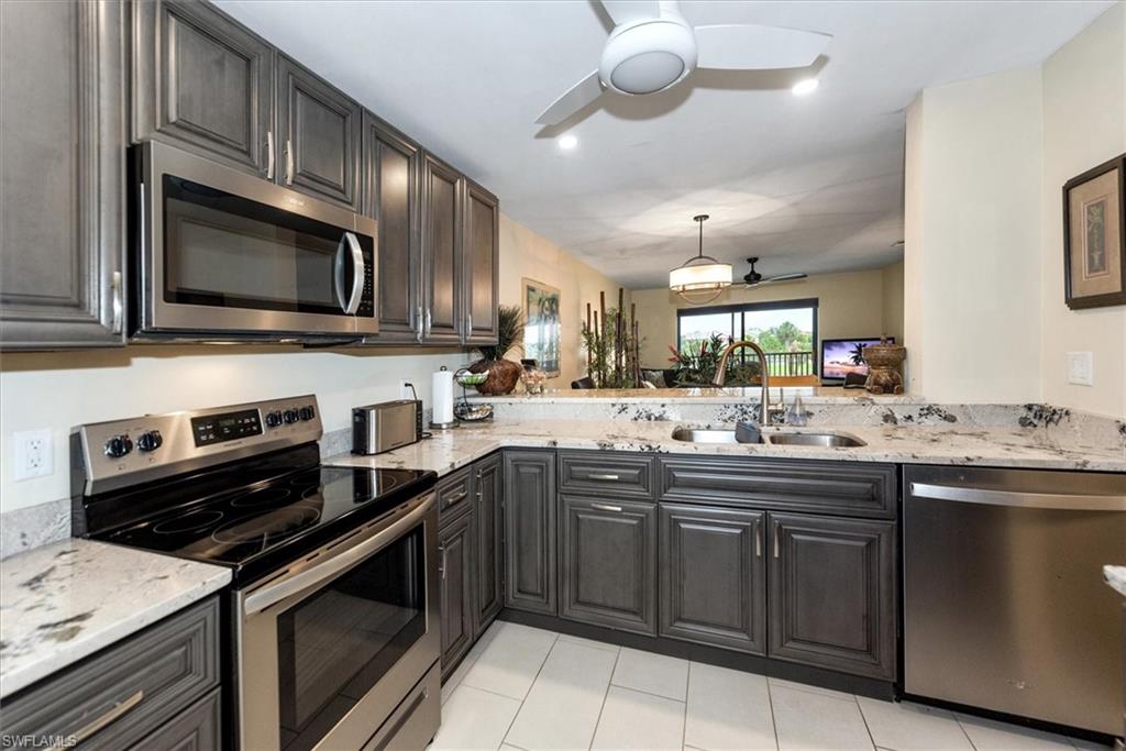 12581 Kelly Sands Way # 525 Property Photo 12