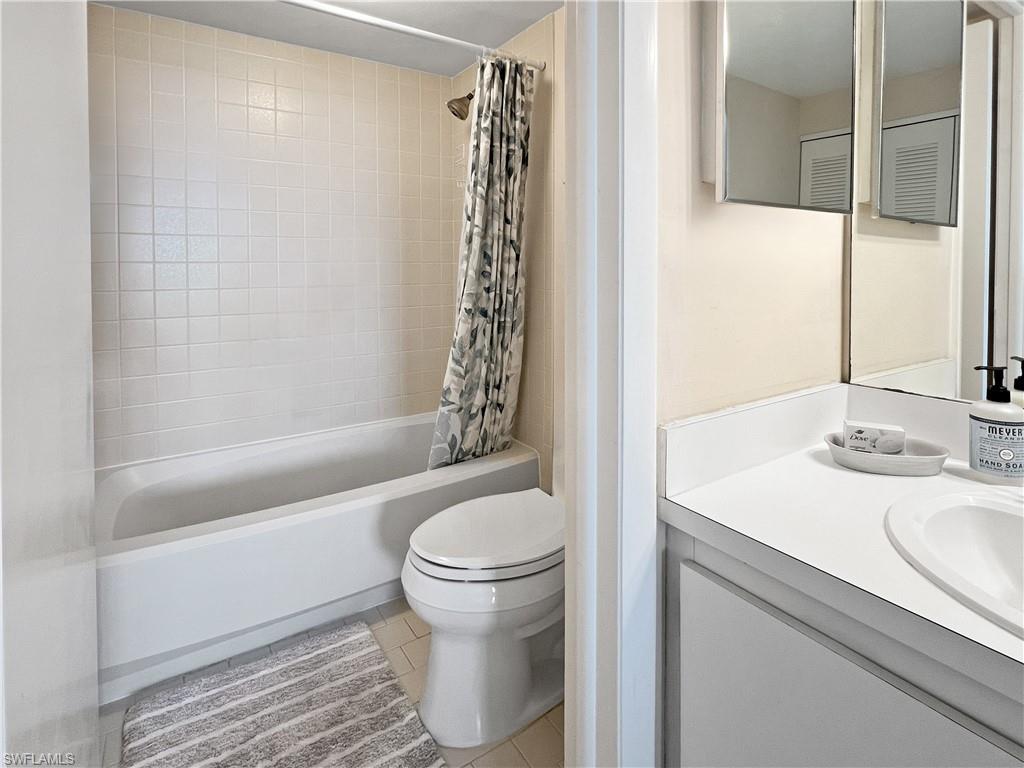 440 Seaview Ct # 1012 Property Photo 17