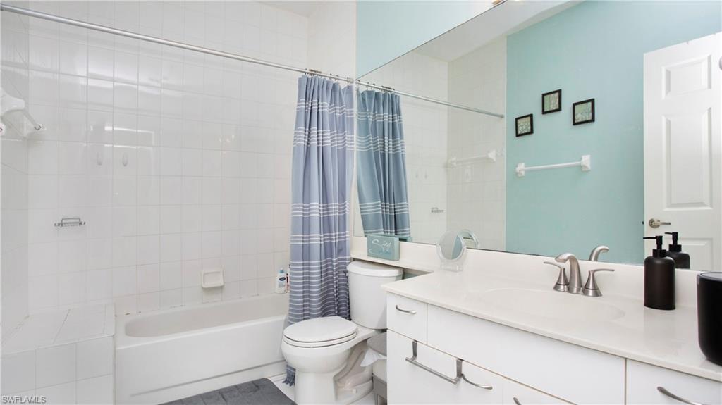 96 Silver Oaks Cir # 202 Property Photo 15