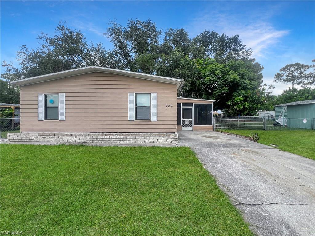 7574 Grady Dr Property Photo 2