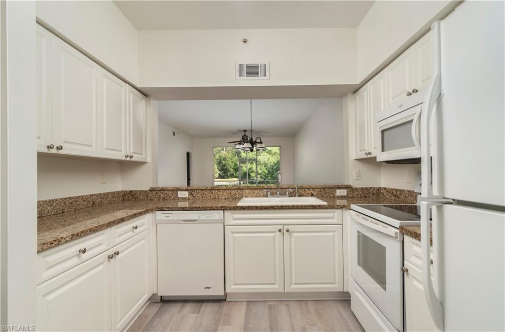 3245 Cypress Glen Way # 507 Property Photo 1