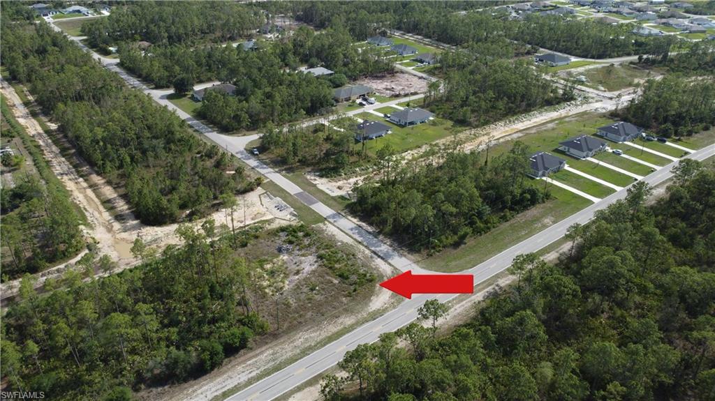 345/347 Greenbriar Blvd Property Photo 2