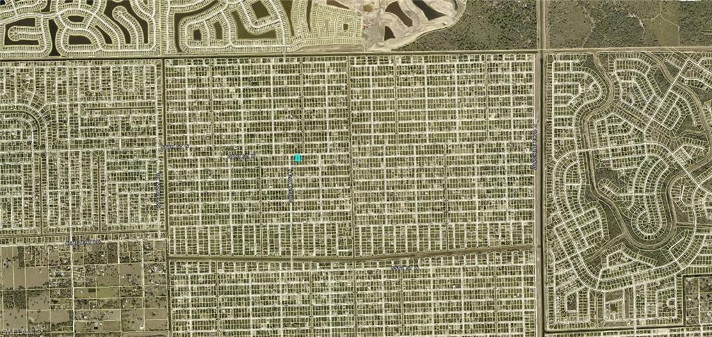 3215 67th St W Property Photo 2