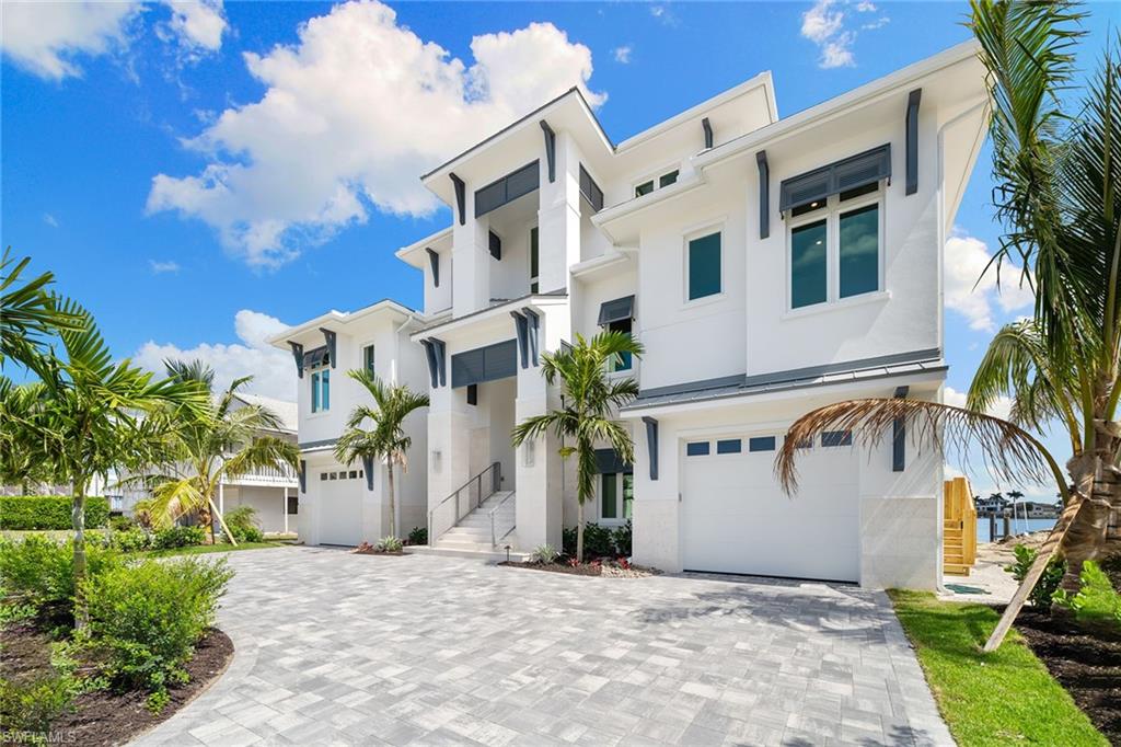 273 Trade Winds Ave Property Photo 2