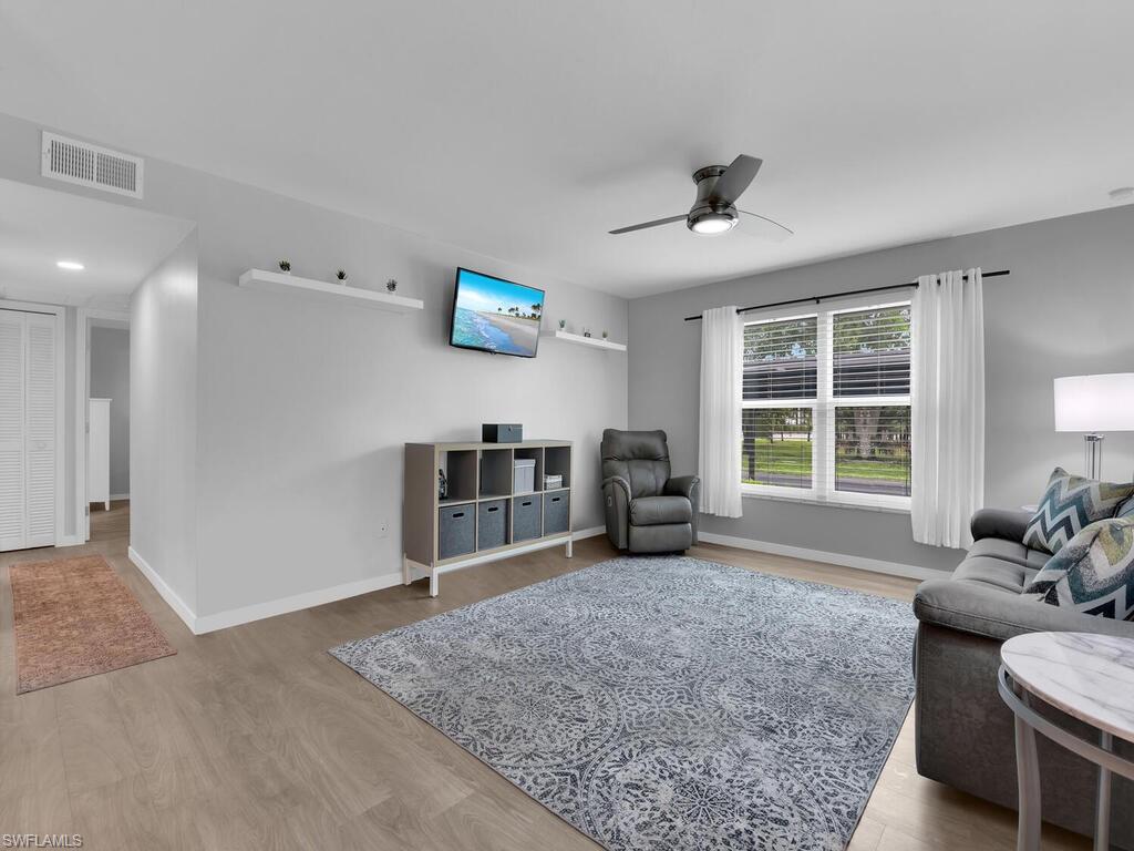 13281 Whitehaven LN # 404 Property Photo 1