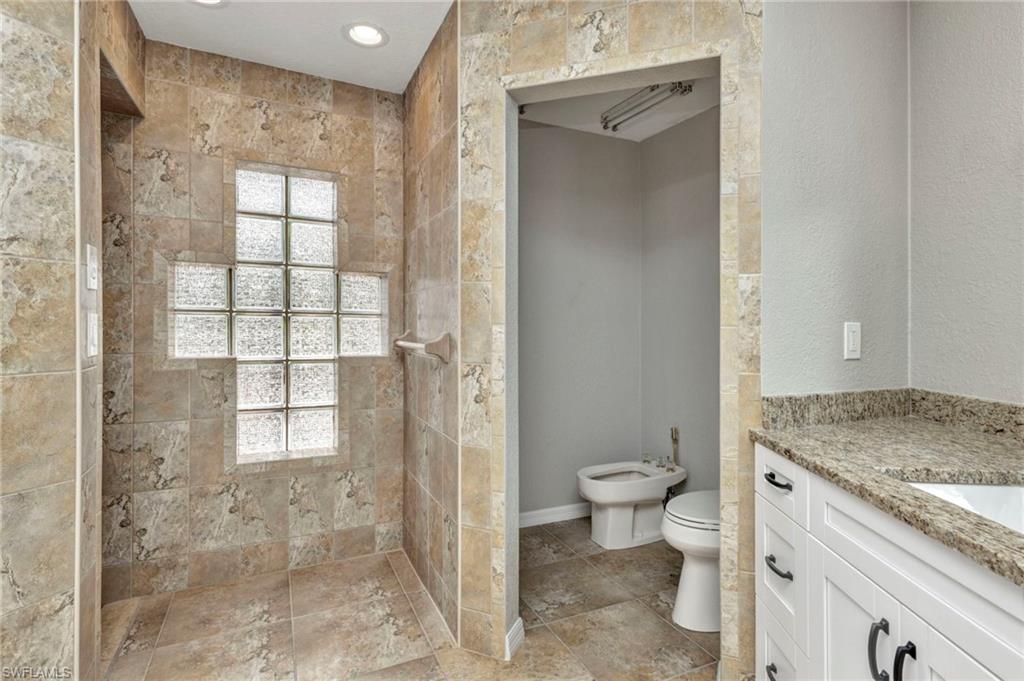 3400 Allapatchee Dr Property Photo 24