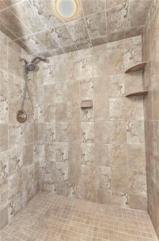 3400 Allapatchee Dr Property Photo 26