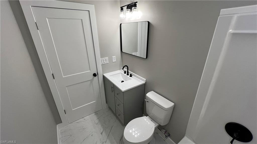 2615/2617 Michigan Ave Property Photo 9