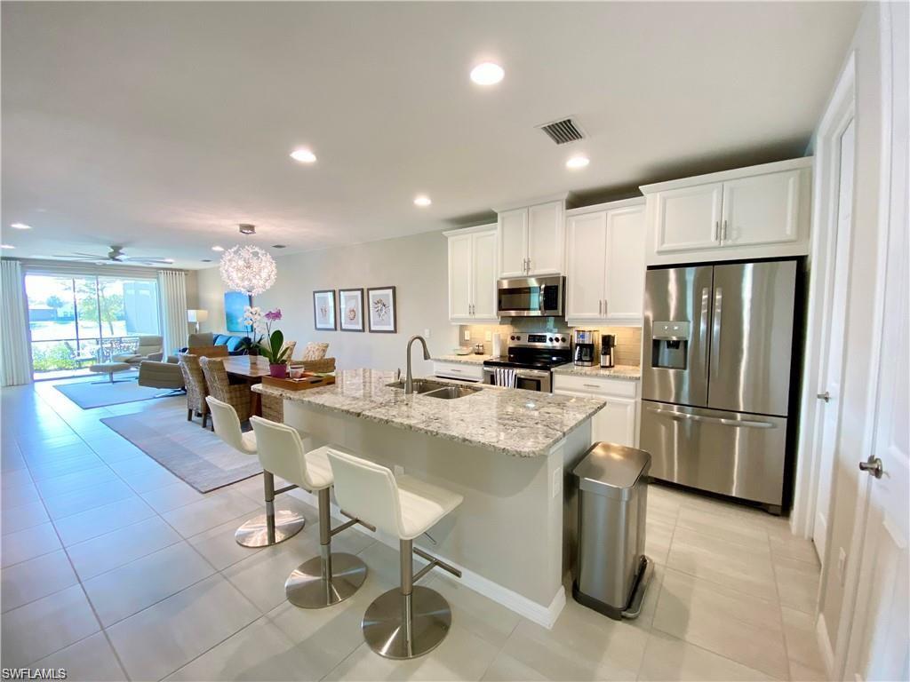 14827 Edgewater Cir Property Photo 10
