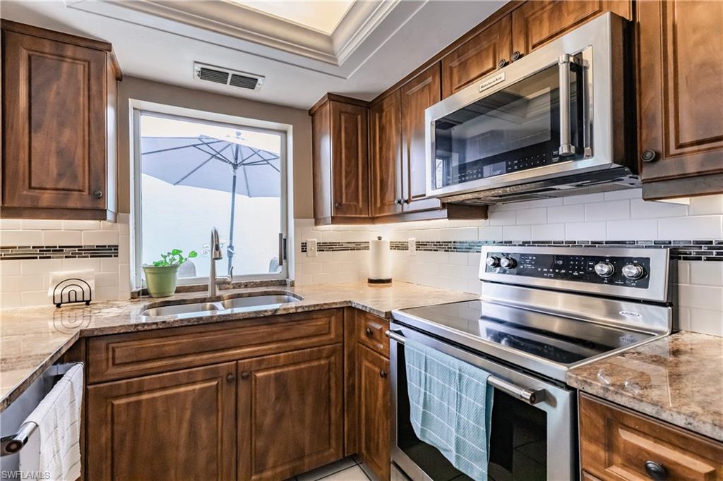 13661 Abbey Dr # B1 Property Photo 16