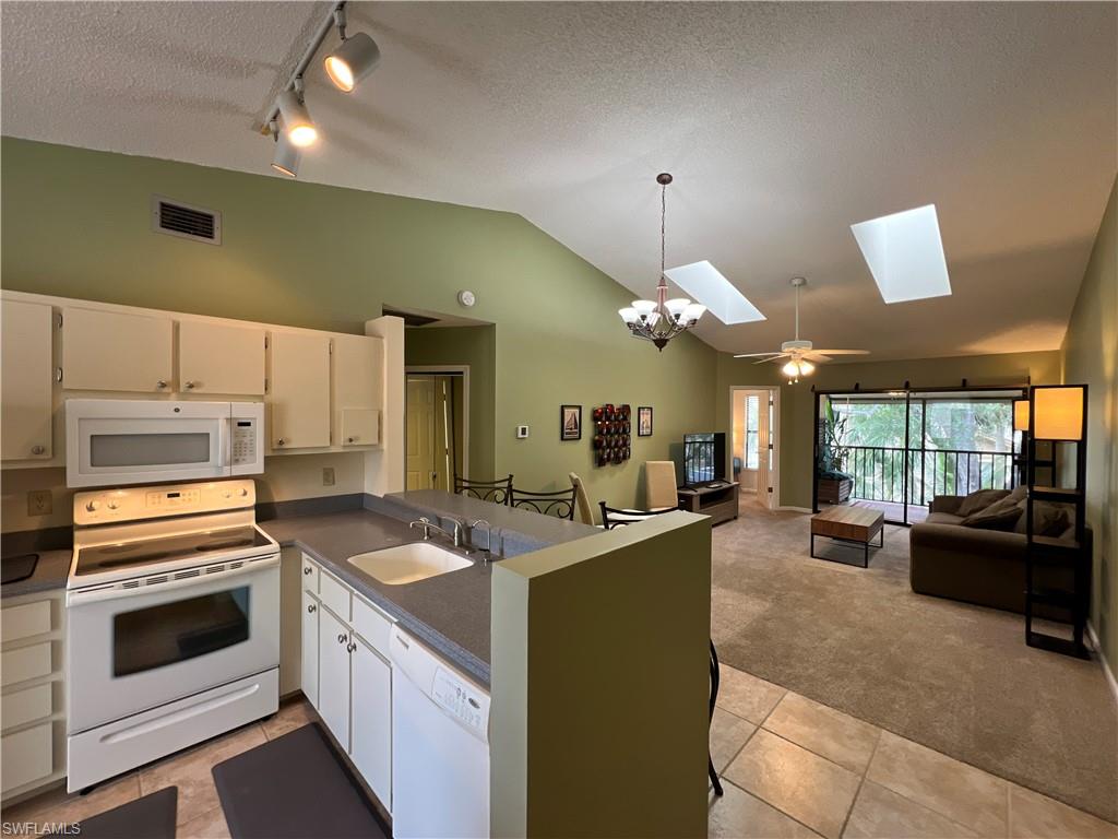 15178 Parkside Dr # 203 Property Photo 2