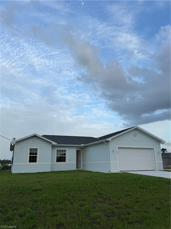 426 Mercedes Ct Property Photo 2