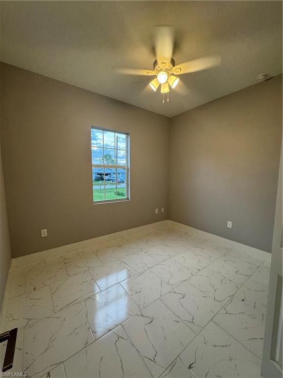 426 Mercedes Ct Property Photo 6