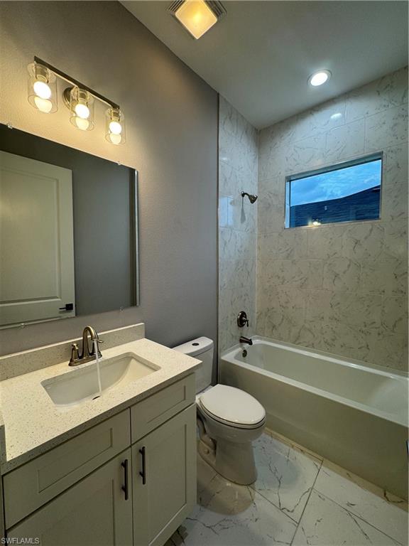 426 Mercedes Ct Property Photo 8