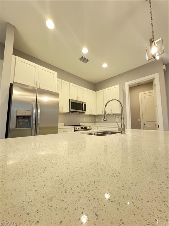 426 Mercedes Ct Property Photo 13