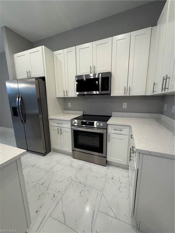 426 Mercedes Ct Property Photo 14