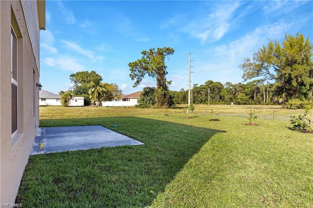 1017 Sw Embers Ter Property Photo 4