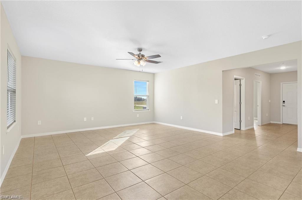1017 Sw Embers Ter Property Photo 5