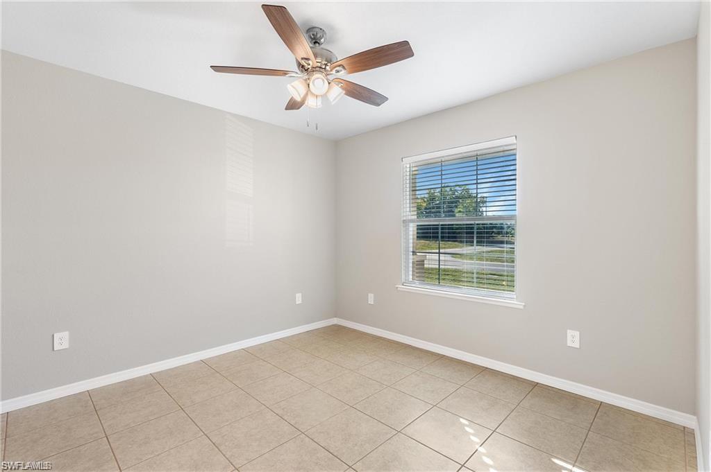 1017 Sw Embers Ter Property Photo 13